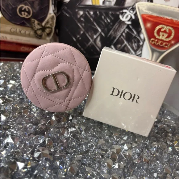 Dior Blush Pink Quilted compact mirror NIB - Picture 3 of 8